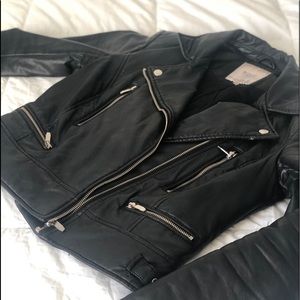 synthetic leather jacket - Zara - Size M 🔆